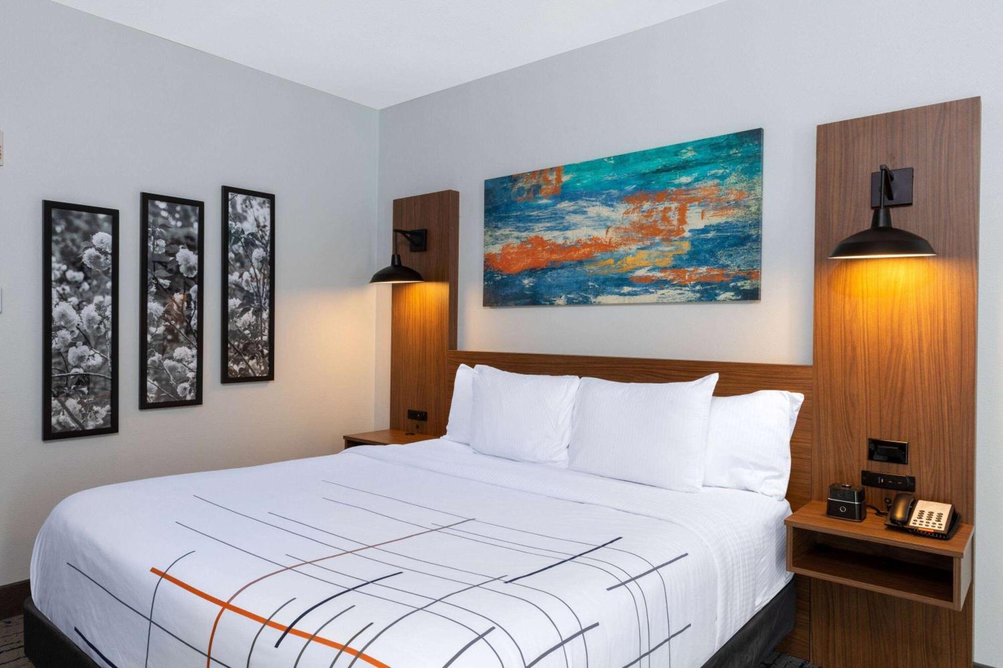 La Quinta Inn & Suites By Wyndham Dallas - Frisco Stadium Esterno foto
