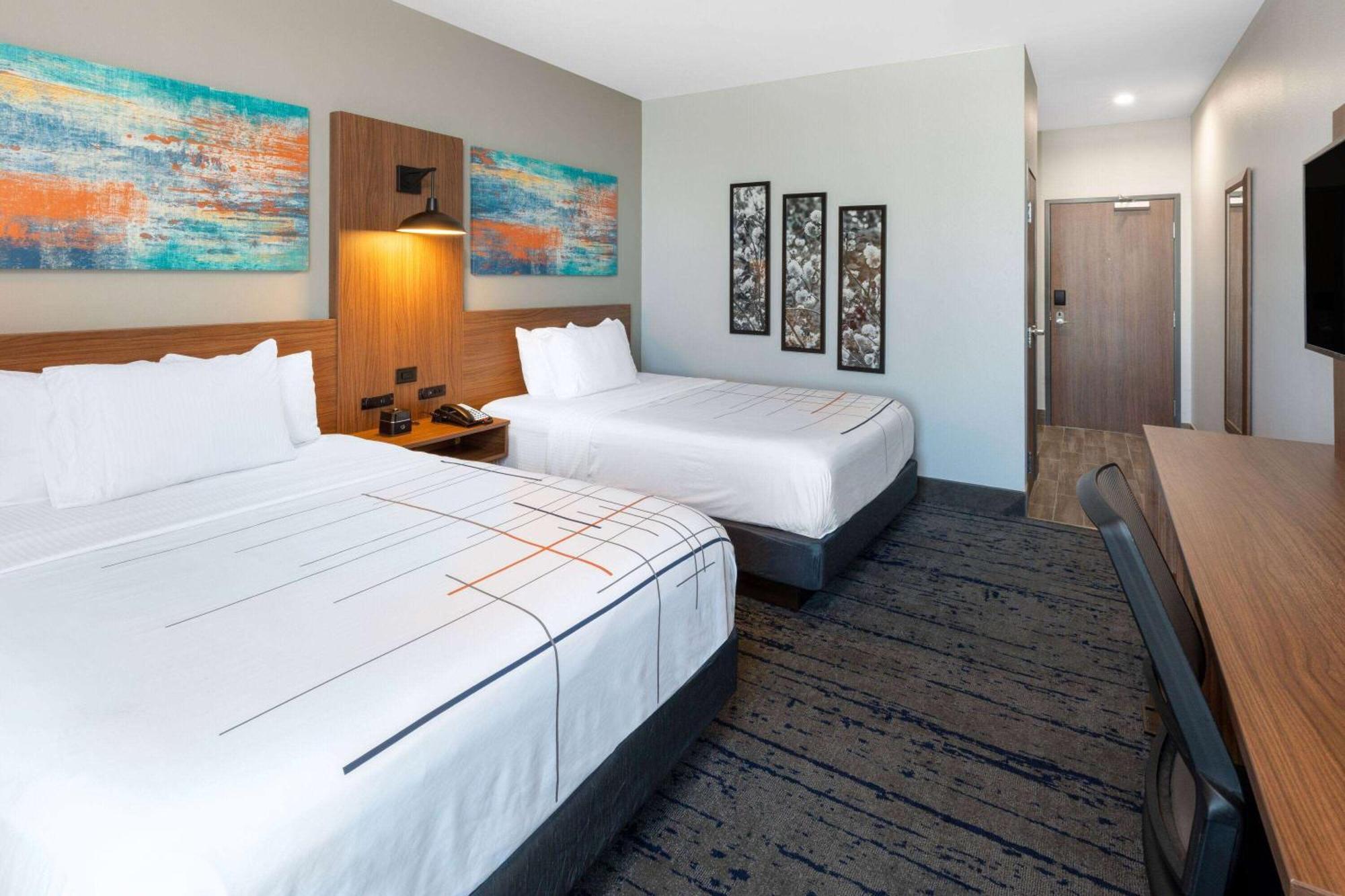 La Quinta Inn & Suites By Wyndham Dallas - Frisco Stadium Esterno foto